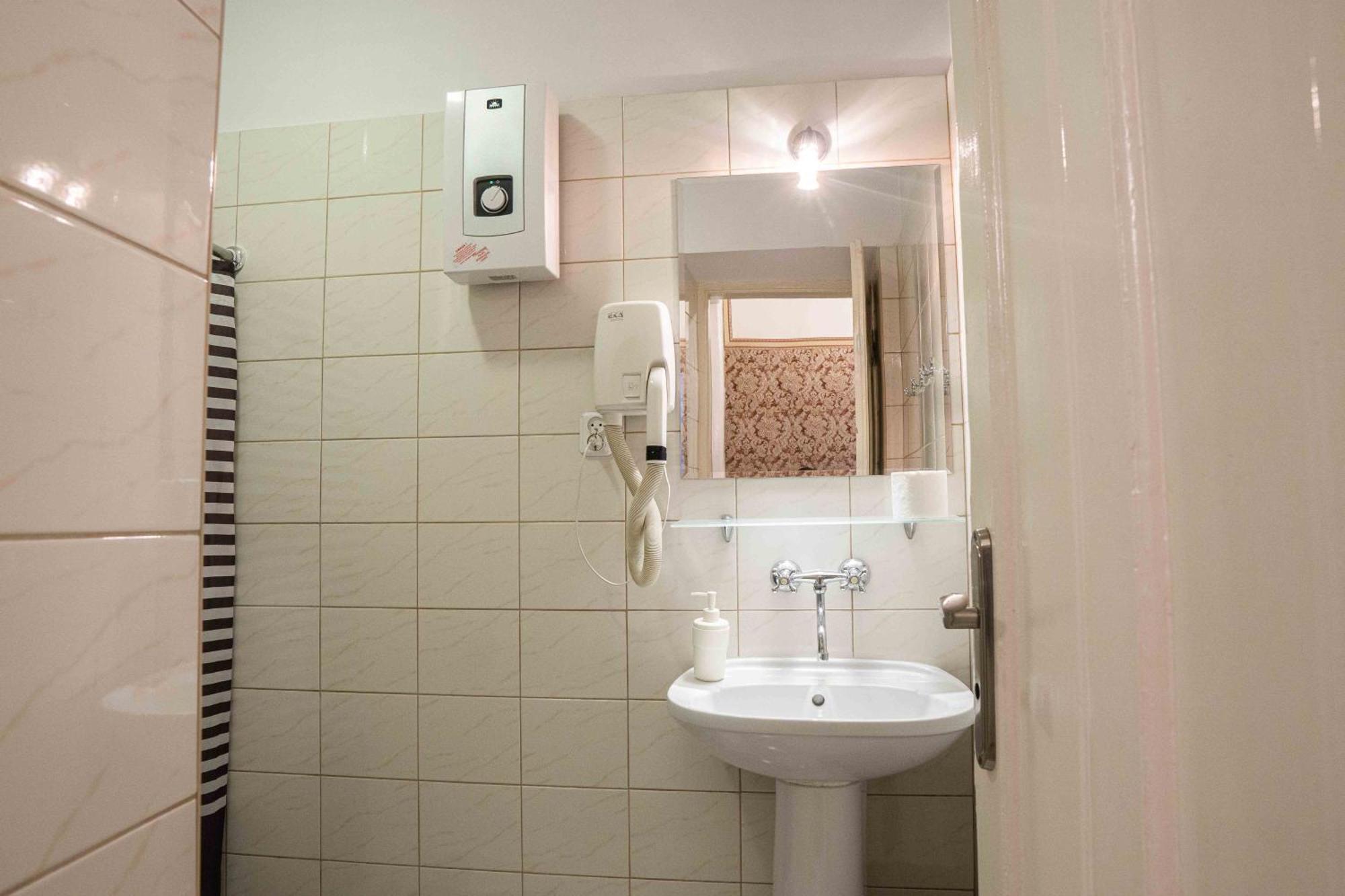 Metropolitan Apartments クラクフ エクステリア 写真